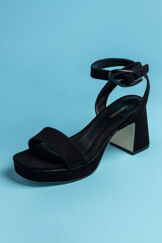 Sandália Dolly Verona Low Camurça Preto Sandal Larroudé