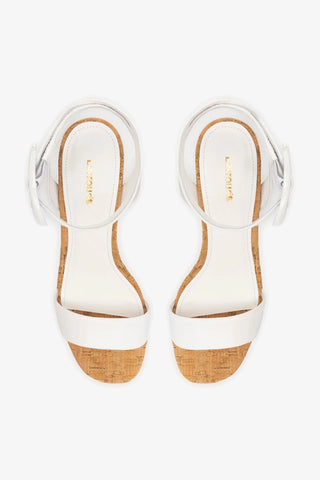 Sandália Dolly Verona Low Couro Verniz Branco e Cortiça Sandal Larroudé