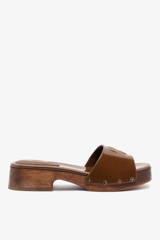 Mule Zuzi Couro Verniz Marrom Sandal Larroudé