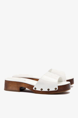Mule Zuzi Couro Verniz Branco Sandal Larroudé
