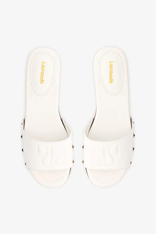 Mule Zuzi Couro Verniz Branco Sandal Larroudé