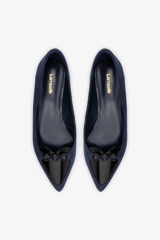 Sapatilha Audrey Camurça Azul e Couro Preto Ballerina Larroudé