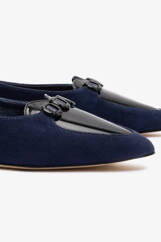 Sapatilha Audrey Camurça Azul e Couro Preto Ballerina Larroudé