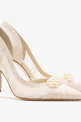 Larroudé x Markarian: Scarpin D'Orsay Renda Branco Pump Larroudé x Markarian