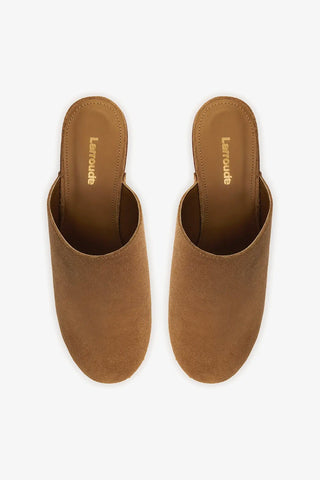 Mule Clog Plataforma Miso Camurça Caramelo Mule Larroudé