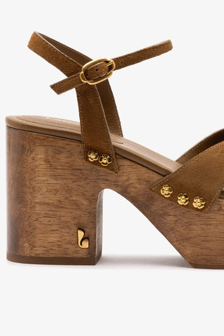 Sandália Plataforma Talitha Camurça Caramelo Sandal Larroudé