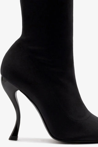 Larroudé By Nicolò B.: Bota Anastasia Lycra Preto Boot Larroudé x Nicolò Beretta