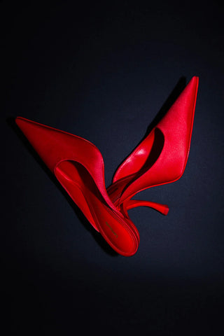 Larroudé By Nicolò B.: Mule Inna Cetim Vermelho Mule Larroudé x Nicolò Beretta