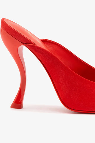 Larroudé By Nicolò B.: Mule Inna Cetim Vermelho Mule Larroudé x Nicolò Beretta