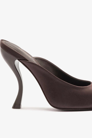 Larroudé x Nicolò B.: Mule Inna Cetim Marrom Mule Larroudé x Nicolò Beretta