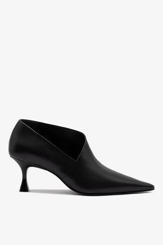 Larroudé By Nicolò B.: Scarpin Vittoria Couro Preto Boot Larroudé x Nicolò Beretta