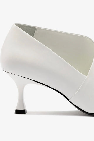 Larroudé By Nicolò B.: Scarpin Vittoria Couro Branco Boot Larroudé x Nicolò Beretta