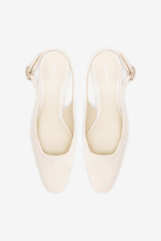 Larroudé x Markarian: Slingback Amal Renda Branco Pump Larroudé x Markarian