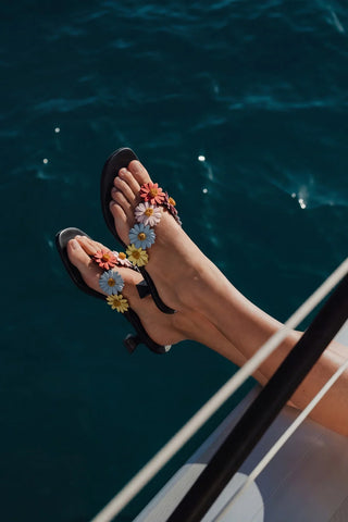 Sandália Fiore Couro Preto Sandal Larroudé