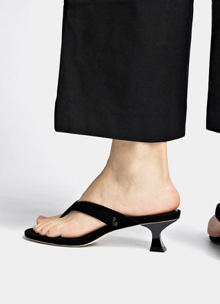 Sandália Gaia Low Camurça Preto Sandal Larroudé