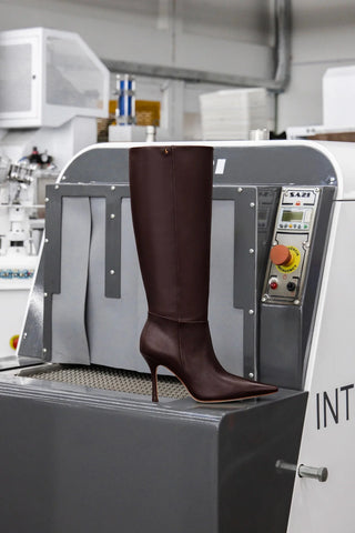 Bota Carine Couro Marrom Boot Larroudé