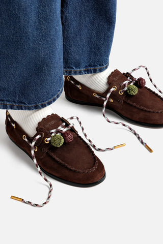 Mocassim Boat Shoe Cyprus Camurça Marrom Loafer Larroudé