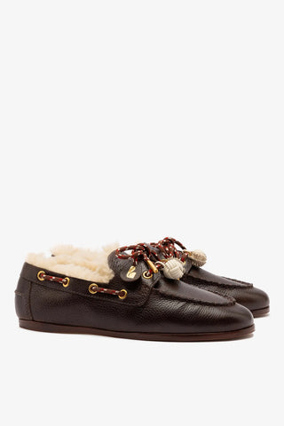 Mocassim Boat Shoe Cyprus Couro Marrom e Lã Natural Loafer Larroudé