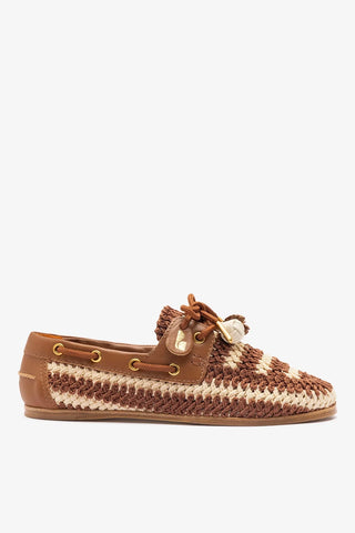 Mocassim Boat Shoe Cyprus Crochê e Couro Caramelo Loafer Larroudé