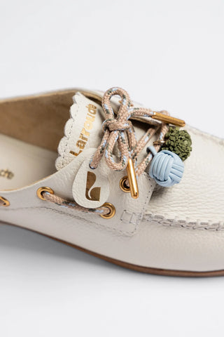 Mule Cyprus Couro Off White Mule Larroudé