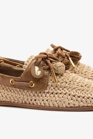 Mocassim Boat Shoe Cyprus Crochê Natural e Couro Marrom Loafer Larroudé