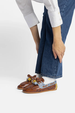 Mocassim Boat Shoe Cyprus Couro Cobra Marrom, Azul e Amarelo Loafer Larroudé