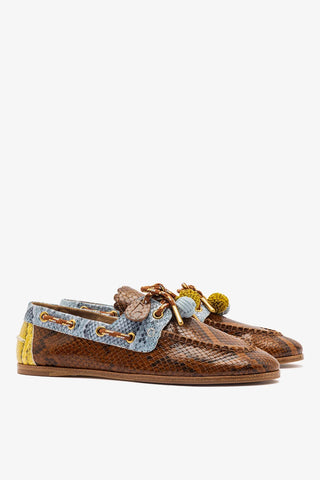 Mocassim Boat Shoe Cyprus Couro Cobra Marrom, Azul e Amarelo Loafer Larroudé
