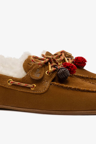Mocassim Boat Shoe Cyprus Camurça Marrom e Lã Natural Loafer Larroudé