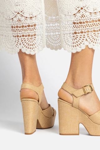 Sandália Plataforma Cher Ráfia Bege Sandal Larroudé