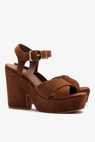 Sandália Plataforma Cher Camurça Marrom Sandal Larroudé