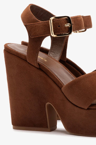 Sandália Plataforma Cher Camurça Marrom Sandal Larroudé