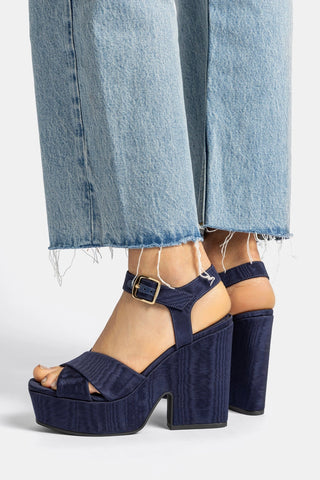 Sandália Plataforma Cher Seda Azul Sandal Larroudé