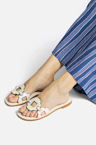 Flat Margherita Couro Off White Flat Sandal Larroudé