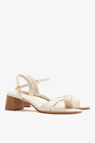 Sandália Roma Couro Off White Sandal Larroudé
