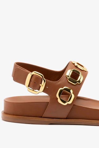 Sandália Milan Sport Couro Caramelo Flat Sandal Larroudé