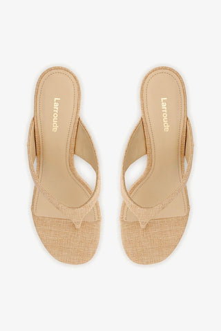 Sandália Anabela Gaia Low Ráfia Bege Sandal Larroudé
