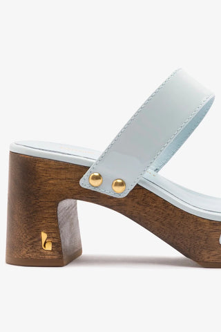 Larroudé x Kenneth Cole: Mule Couro Verniz Azul Sandal Larroudé x Kenneth Cole