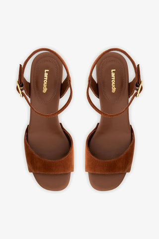 Sandália Willow Camurça Marrom Sandal Larroudé