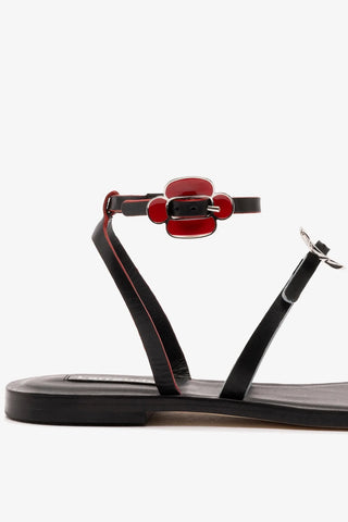 Sandália Flat Tinx Couro Preto Flat Sandal Larroudé