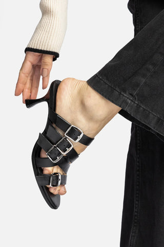 Mule Patti Couro Preto Sandal Larroudé
