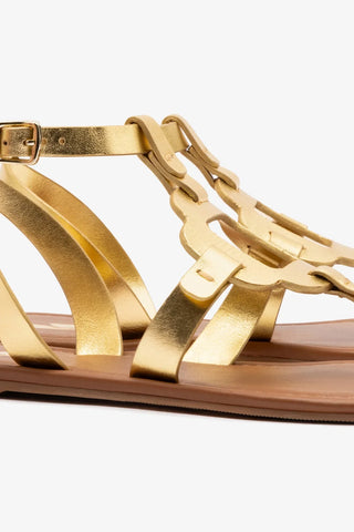Sandália Flat Margherita Couro Dourado Flat Sandal Larroudé