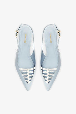 Slingback Nara Couro Verniz Azul e Couro Branco Pump Larroudé