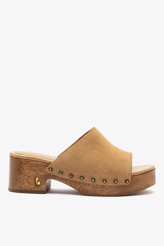 Mule Plataforma Willow Camurça Caramelo Sandal Larroudé