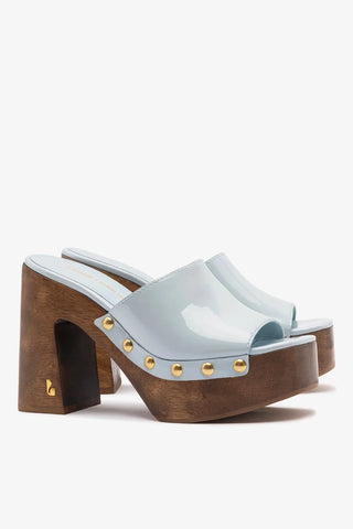 Larroudé x Kenneth Cole: Mule Couro Verniz Azul Mule Larroudé x Kenneth Cole