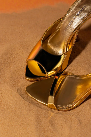 Larroudé x Nicolò B.: Mule Malibu Espelhado Dourado Larroudé x Nicolò Beretta