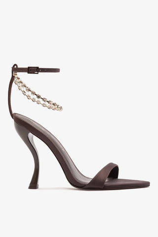 Larroudé x Nicolò B.: Sandália Nana Cetim Marrom Sandal Larroudé x Nicolò Beretta