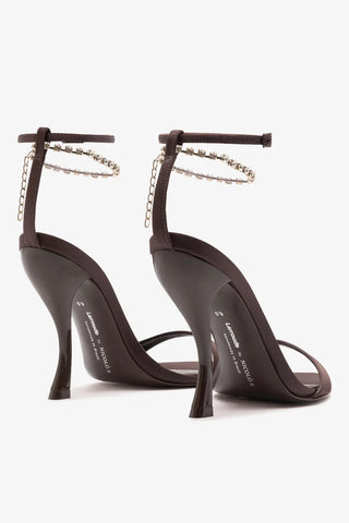 Larroudé x Nicolò B.: Sandália Nana Cetim Marrom Sandal Larroudé x Nicolò Beretta