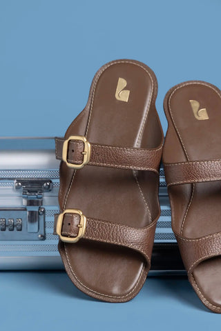Flat Amalfi Couro Marrom Flat Sandal Larroudé