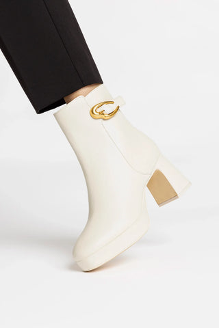 Bota Plataforma Dolly Verona Low Couro Off White Boot Larroudé
