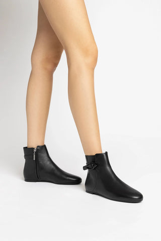 Bota Verona Mini Couro Preto Boot Larroudé